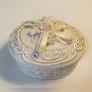 Porcelain Decorated Trinket Jewelry Box  3" Tall  4" Wide.